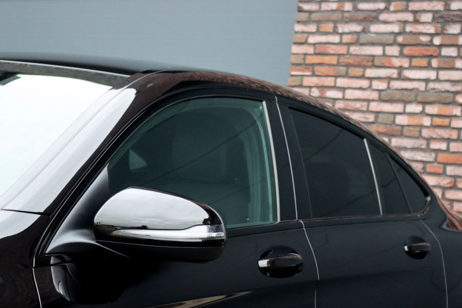 Mercedes-Benz GLC Coupé 250 4MATIC AMG Line | Trekhaak | Camera | Dodehoekassistent | Leder | Sfeerverlichting | Cruise Control | Nightpakket | Stoelverwarming |