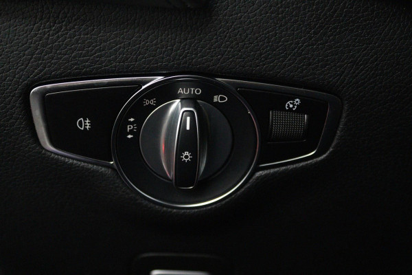 Mercedes-Benz EQC 400 4MATIC Premium (SCHUIFDAK, CAMERA, STOELVERWARMING, SFEERVERLICHTING, GOED ONDERHOUDEN)