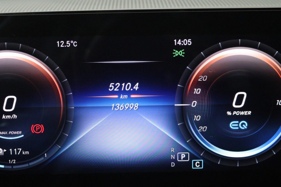 Mercedes-Benz EQC 400 4MATIC Premium (SCHUIFDAK, CAMERA, STOELVERWARMING, SFEERVERLICHTING, GOED ONDERHOUDEN)