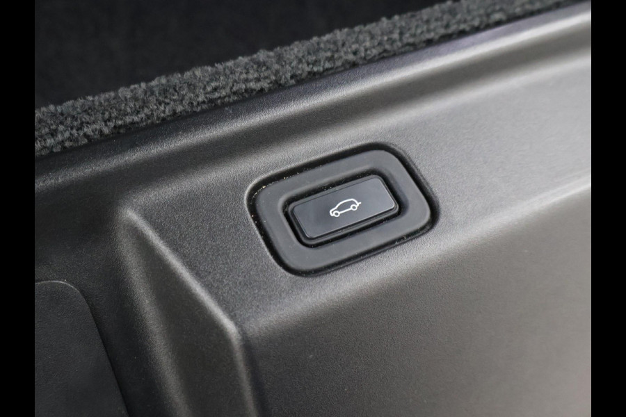 Land Rover Range Rover 3.0 D300 HSE MHEV *BTW* SHADOW PACK + MASSAGE | HEAD-UP | SFEERVERL. | KOELBOX | TREKHAAK