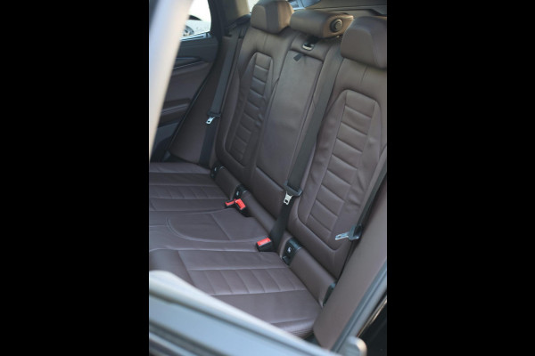 BMW X3 XDrive30e M-Sport *Pano*360 Camera*Stoelventilatie*Laser Led*
