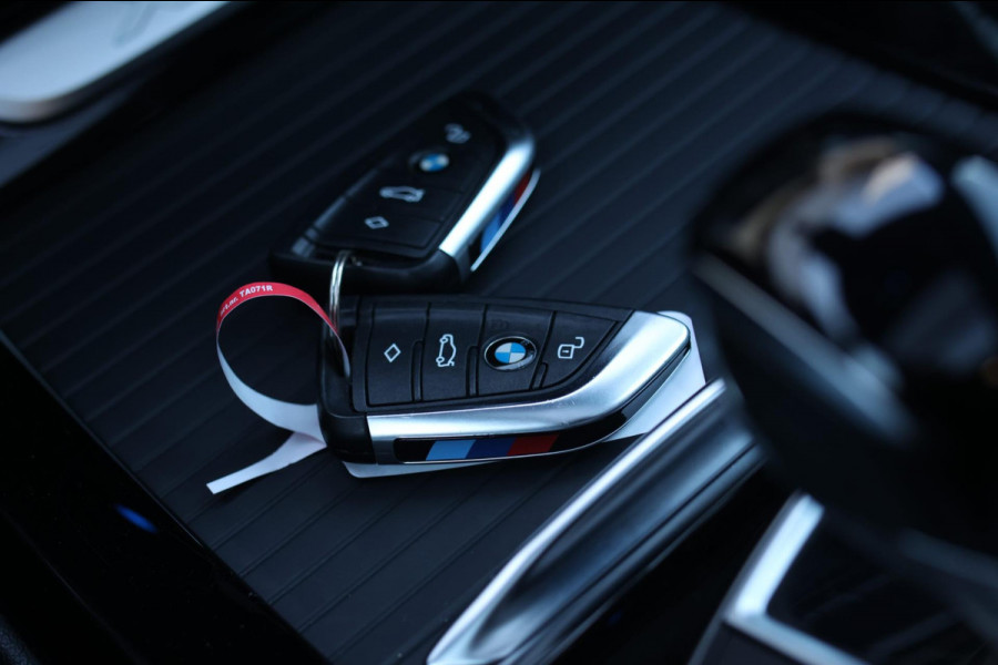 BMW X3 XDrive30e M-Sport *Pano*360 Camera*Stoelventilatie*Laser Led*