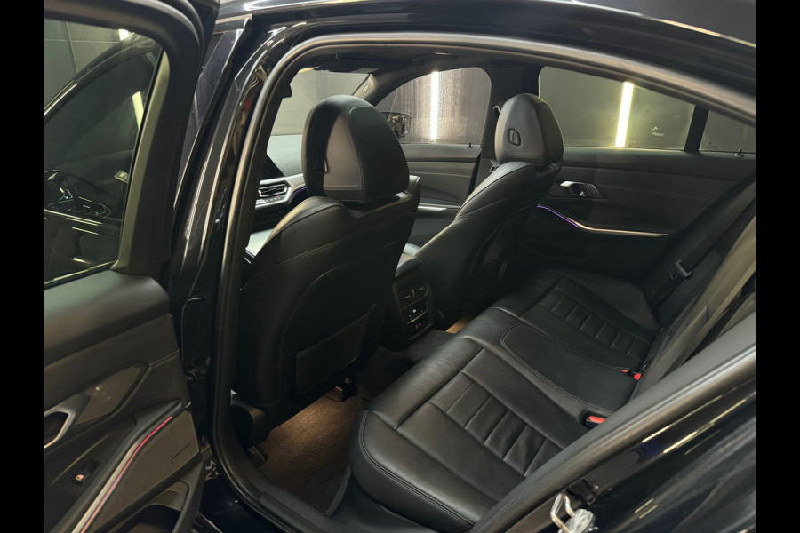 BMW 3 Serie 318i High Exec Pano|M Sport Keyles|Sfeer|H/K|NAP