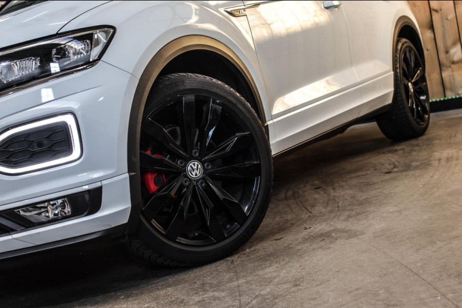 Volkswagen T-Roc 2.0 TSI 4Motion R-Line *Pano*Camera*Trekhaak*Virtual*DSG*