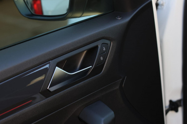 Volkswagen T-Roc 2.0 TSI 4Motion R-Line *Pano*Camera*Trekhaak*Virtual*DSG*