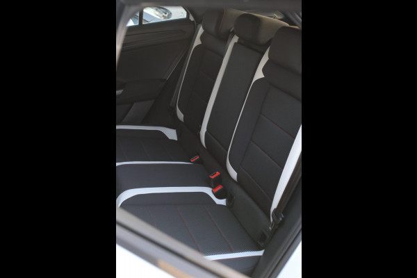 Volkswagen T-Roc 2.0 TSI 4Motion R-Line *Pano*Camera*Trekhaak*Virtual*DSG*