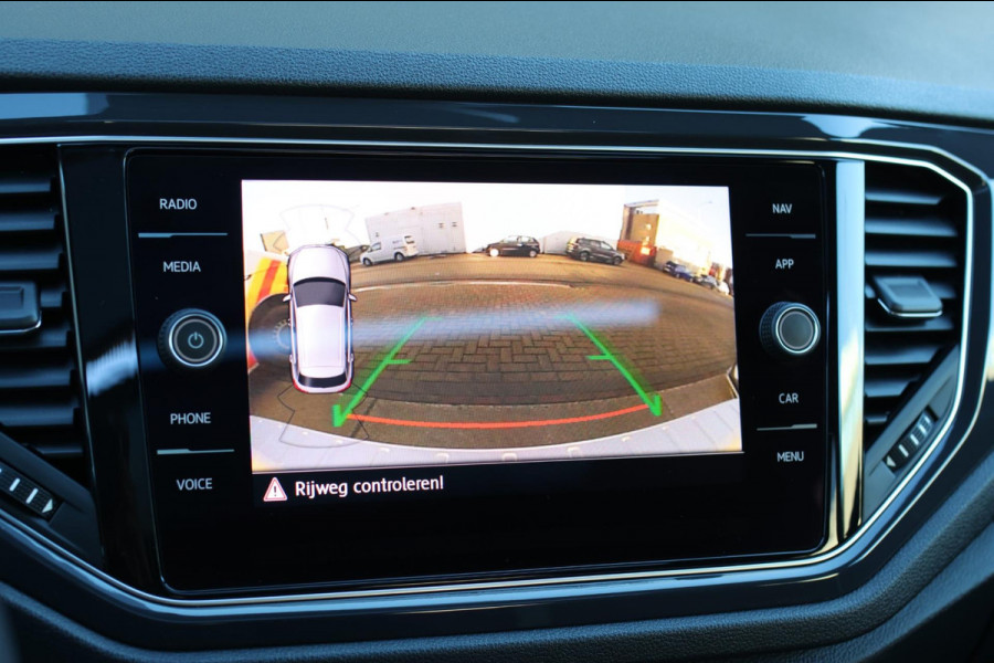 Volkswagen T-Roc 2.0 TSI 4Motion R-Line *Pano*Camera*Trekhaak*Virtual*DSG*