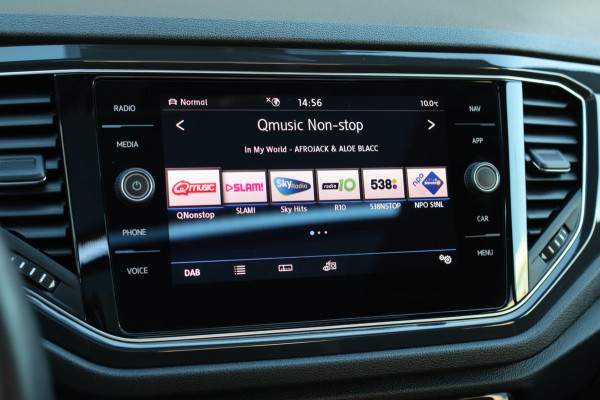 Volkswagen T-Roc 2.0 TSI 4Motion R-Line *Pano*Camera*Trekhaak*Virtual*DSG*