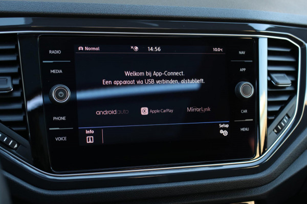 Volkswagen T-Roc 2.0 TSI 4Motion R-Line *Pano*Camera*Trekhaak*Virtual*DSG*