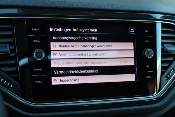 Volkswagen T-Roc 2.0 TSI 4Motion R-Line *Pano*Camera*Trekhaak*Virtual*DSG*