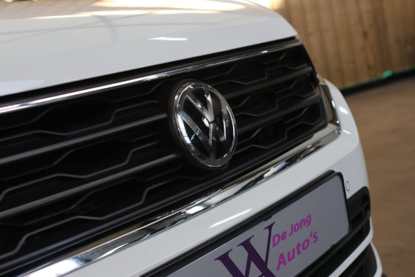 Volkswagen T-Roc 2.0 TSI 4Motion R-Line *Pano*Camera*Trekhaak*Virtual*DSG*
