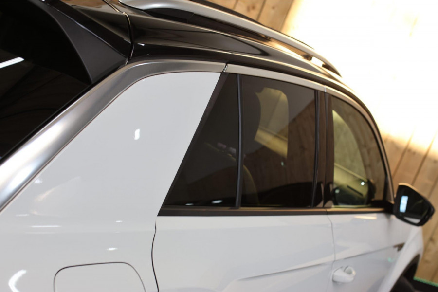 Volkswagen T-Roc 2.0 TSI 4Motion R-Line *Pano*Camera*Trekhaak*Virtual*DSG*