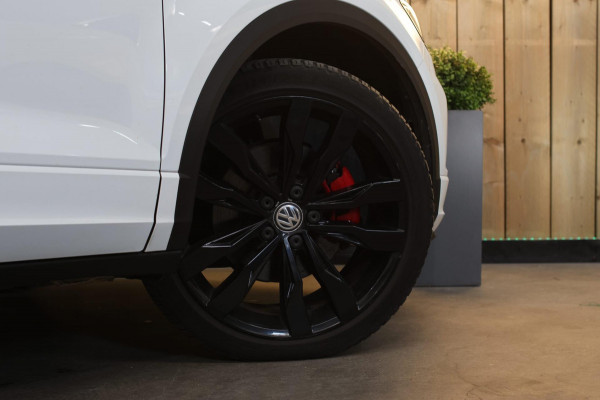 Volkswagen T-Roc 2.0 TSI 4Motion R-Line *Pano*Camera*Trekhaak*Virtual*DSG*