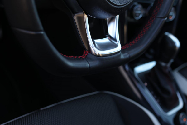 Volkswagen T-Roc 2.0 TSI 4Motion R-Line *Pano*Camera*Trekhaak*Virtual*DSG*