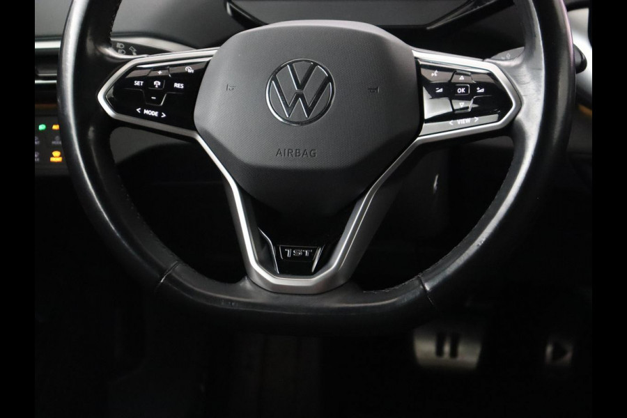 Volkswagen ID.4 First Max 77 kWh | Panoramadak | Stoelverwarming | Head-Up | Trekhaak | 360 Camera | Sfeerverlichting | Half leder | Matrix LED | Carplay | Adaptive cruise | Memory | Keyless | Massage