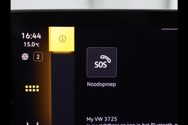 Volkswagen ID.4 First Max 77 kWh | Panoramadak | Stoelverwarming | Head-Up | Trekhaak | 360 Camera | Sfeerverlichting | Half leder | Matrix LED | Carplay | Adaptive cruise | Memory | Keyless | Massage