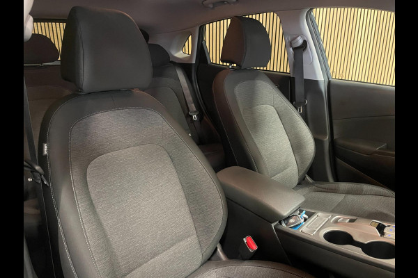 Hyundai Kona EV Fashion 64 kWh|100% SOH|FACELIFT|3-FASE|ACC|NAVI|CAMERA|CARPLAY|NAVI|NL- AUTO|NAP|INCL. BTW|1e EIG.|