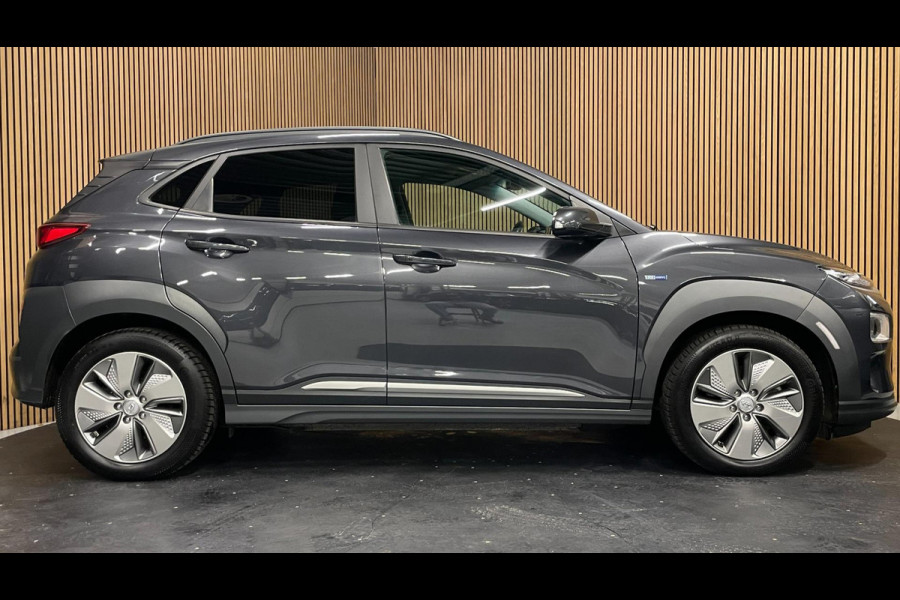 Hyundai Kona EV Fashion 64 kWh|100% SOH|FACELIFT|3-FASE|ACC|NAVI|CAMERA|CARPLAY|NAVI|NL- AUTO|NAP|INCL. BTW|1e EIG.|
