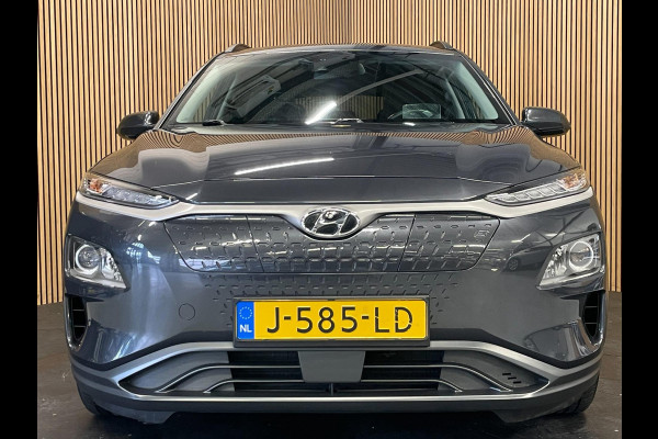Hyundai Kona EV Fashion 64 kWh|100% SOH|FACELIFT|3-FASE|ACC|NAVI|CAMERA|CARPLAY|NAVI|NL- AUTO|NAP|INCL. BTW|1e EIG.|