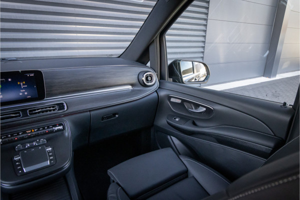 Mercedes-Benz V-Klasse 300d 4 Matic XL DC AMG-Line - Distronic