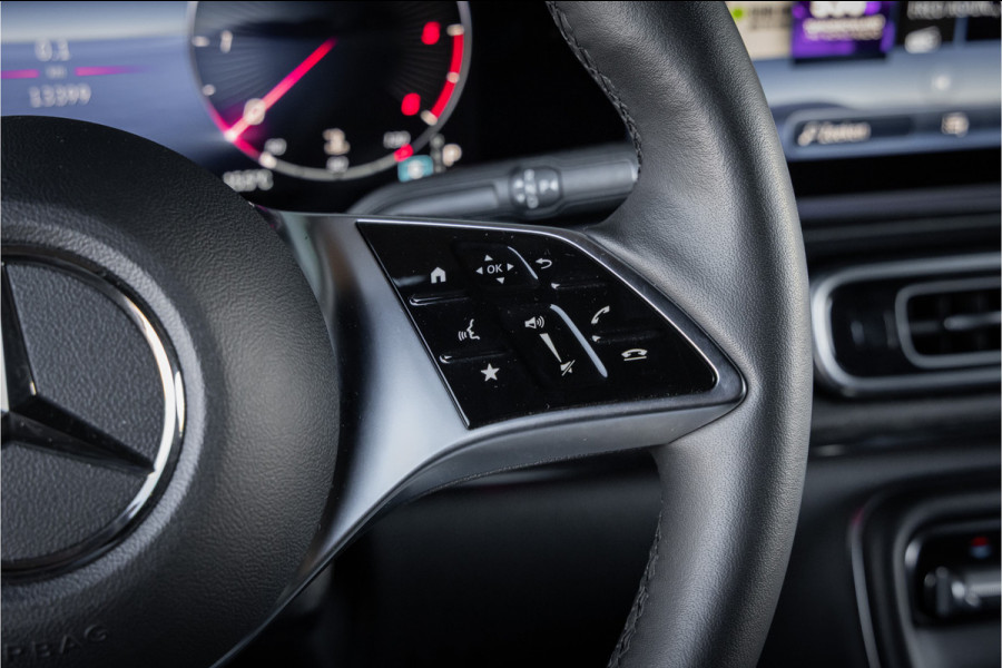 Mercedes-Benz V-Klasse 300d 4 Matic XL DC AMG-Line - Distronic