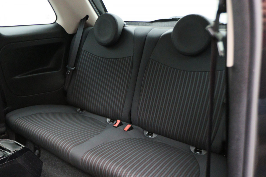Fiat 500 1.2 Automaat Panoramadak, Cruise, Apple Carplay, Climate, Xenon, PDC, DAB, 16''