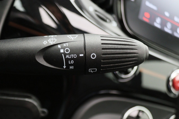 Fiat 500 1.2 Automaat Panoramadak, Cruise, Apple Carplay, Climate, Xenon, PDC, DAB, 16''