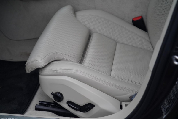 Volvo S90 2.0 T8 AWD Inscription / Luchtvering / Facelift / SOH 99% / Bowers & Wilkins / NL-Auto / Incl BTW / Trekhaak / Bomvol!