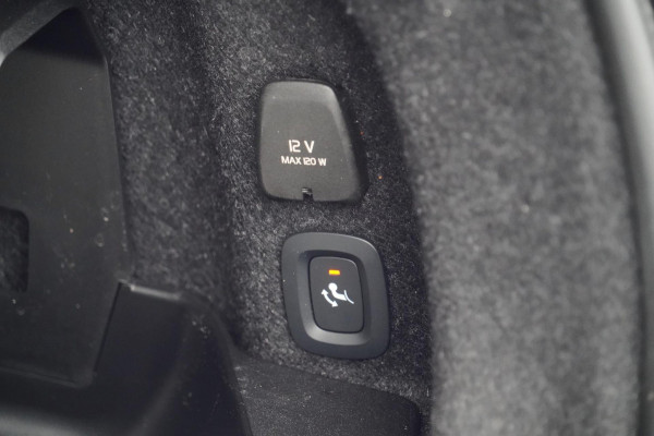 Volvo S90 2.0 T8 AWD Inscription / Luchtvering / Facelift / SOH 99% / Bowers & Wilkins / NL-Auto / Incl BTW / Trekhaak / Bomvol!