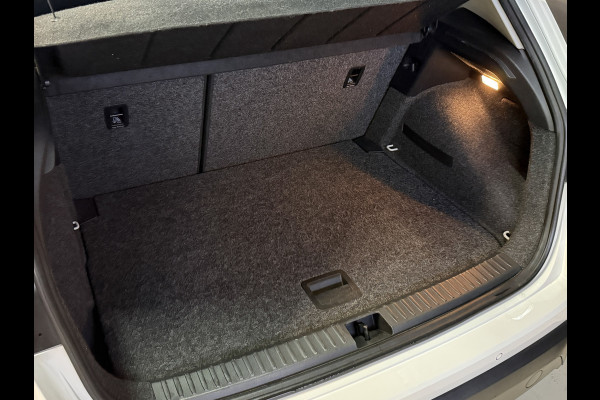 Seat Arona 1.0 TSI Style | Adaptive cruise | Carplay | Dodehoek sensor | Navi | Clima