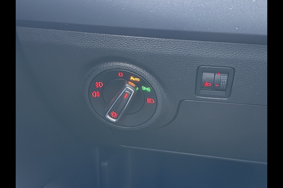 Seat Arona 1.0 TSI Style | Adaptive cruise | Carplay | Dodehoek sensor | Navi | Clima