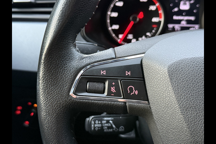 Seat Arona 1.0 TSI Style | Adaptive cruise | Carplay | Dodehoek sensor | Navi | Clima