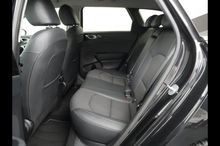 Kia Ceed Sportswagon 1.0 T-GDi DynamicPlusLine Airco - Apple Carplay/Android Auto - Navigatie - Cruise Control - Climate Control - Stuur/Stoel Verwarming - Fabrieksgarantie tot 04-2027