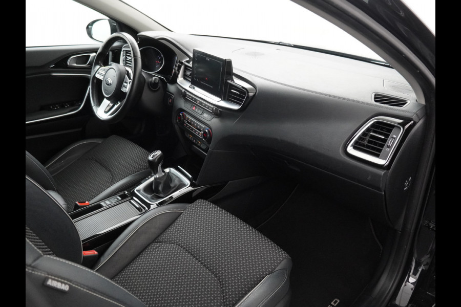 Kia Ceed Sportswagon 1.0 T-GDi DynamicPlusLine Airco - Apple Carplay/Android Auto - Navigatie - Cruise Control - Climate Control - Stuur/Stoel Verwarming - Fabrieksgarantie tot 04-2027