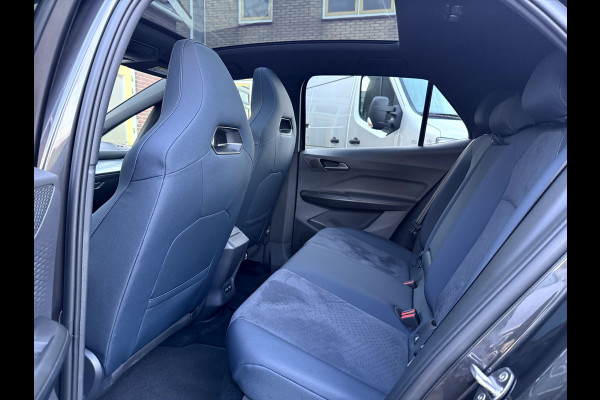 CUPRA Born Copper Edition 62 kWh SOH 96.9%,15147km, Panoramadak