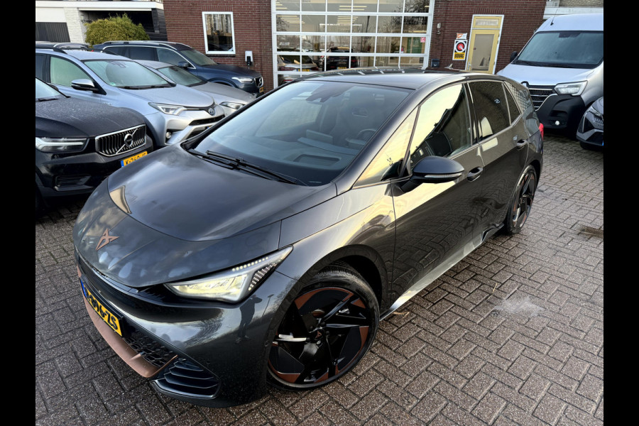 CUPRA Born Copper Edition 62 kWh SOH 96.9%,15147km, Panoramadak