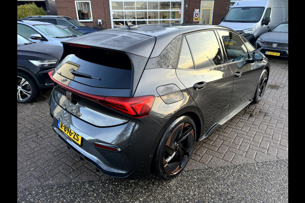 CUPRA Born Copper Edition 62 kWh SOH 96.9%,15147km, Panoramadak