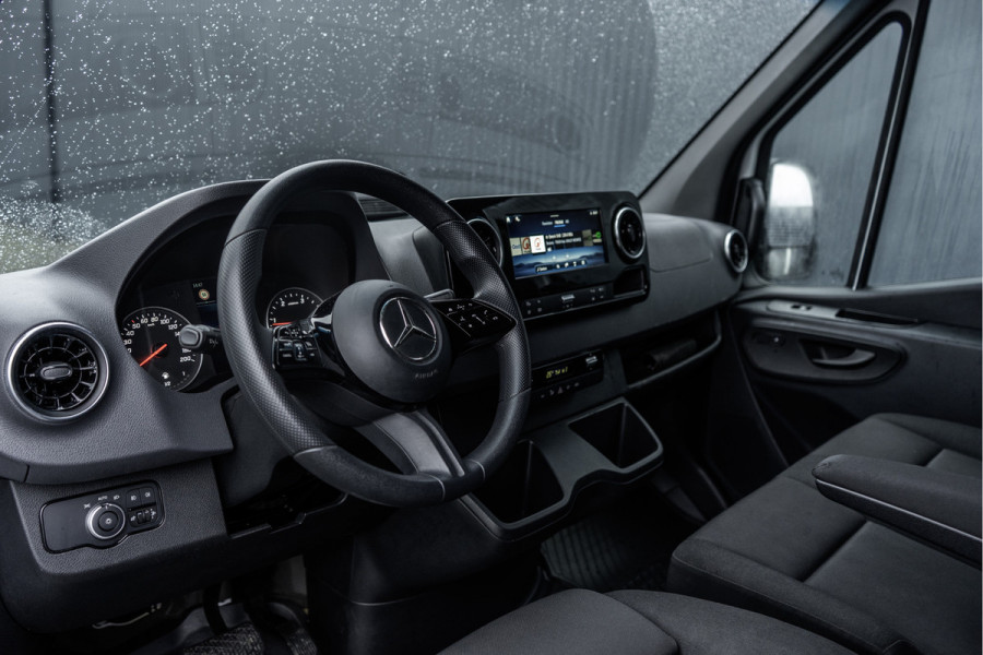 Mercedes-Benz Sprinter 317 CDI L2H2 | Mbux | Facelift | Navi | Camera | Adapt.Cruise | Automaat