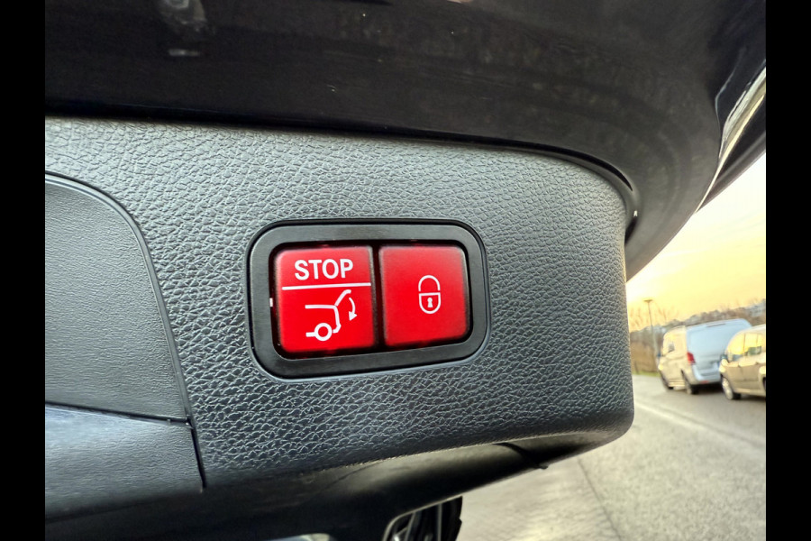 Mercedes-Benz EQC 400 4MATIC Business Solution Luxury 80 kWh SOH 94,7%, Leer, Carplay, Adap.cruise