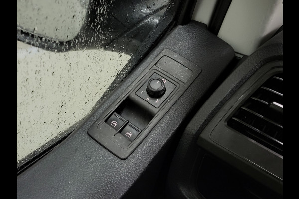 Volkswagen Transporter 2.0TDI 150pk L2/H1 Trekhaak Euro 6!