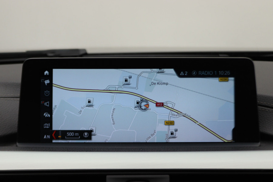 BMW 3 Serie Touring 318i M Sport Edition Leer, Panoramadak, Camera, Navigatie, Bluetooth, Verwarmde Stoelen, 18''