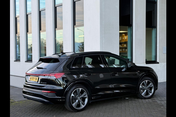 Audi Q4 e-tron 40 S edition 77 kWh, 2 X S-LINE, soh 97%, electr trekhaak, achteruitrijcamera, , 1 e eigenaar, NL auto met nap