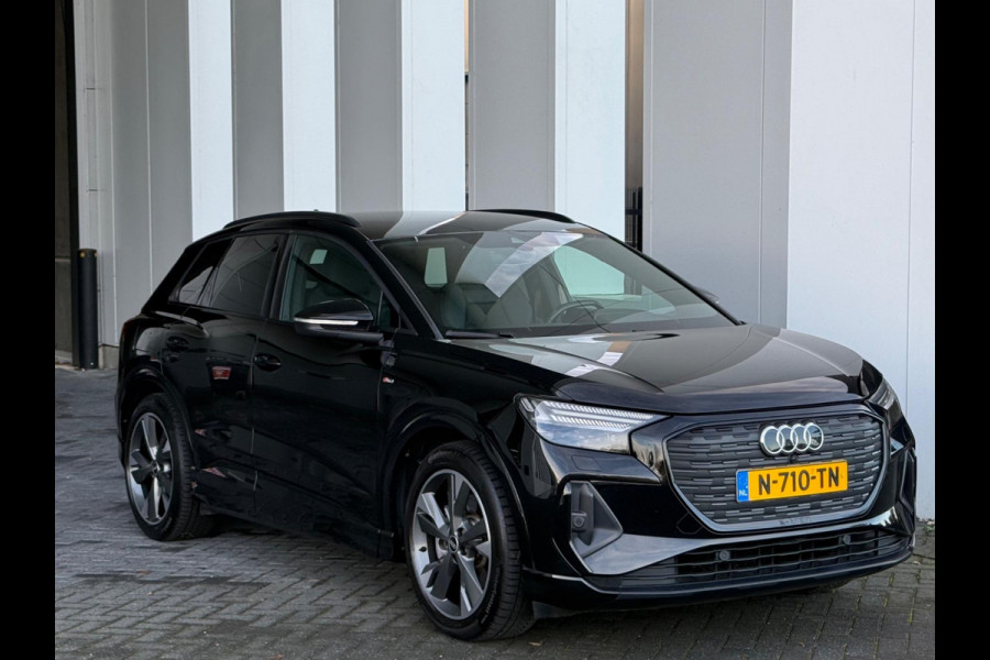 Audi Q4 e-tron 40 S edition 77 kWh, 2 X S-LINE, soh 97%, electr trekhaak, achteruitrijcamera, , 1 e eigenaar, NL auto met nap