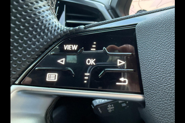 Audi Q4 e-tron 40 S edition 77 kWh, 2 X S-LINE, soh 97%, electr trekhaak, achteruitrijcamera, , 1 e eigenaar, NL auto met nap