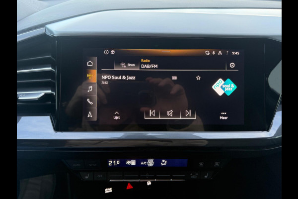 Audi Q4 e-tron 40 S edition 77 kWh, 2 X S-LINE, soh 97%, electr trekhaak, achteruitrijcamera, , 1 e eigenaar, NL auto met nap