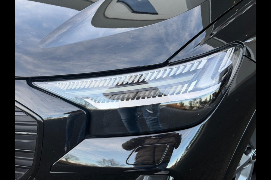 Audi Q4 e-tron 40 S edition 77 kWh, 2 X S-LINE, soh 97%, electr trekhaak, achteruitrijcamera, , 1 e eigenaar, NL auto met nap