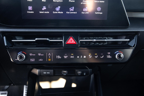 Kia Niro 1.6 GDi PHEV DynamicLine TREKHAAK / PLUG IN HYBRID / CARPLAY / NAVI / FABRIEKS GARANTIE !