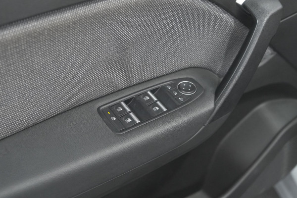 Renault Captur 1.6 E-Tech Full Hybrid 145 Techno | Camera | Navigatie | Apple Carplay | Parkeersensoren