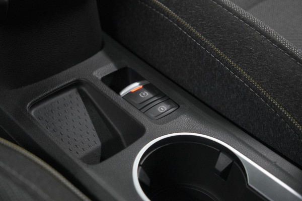 Renault Captur 1.6 E-Tech Full Hybrid 145 Techno | Camera | Navigatie | Apple Carplay | Parkeersensoren