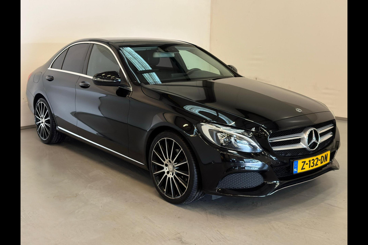 Mercedes-Benz C-Klasse 180 / Sfeerverlichting / Stoelverwarming